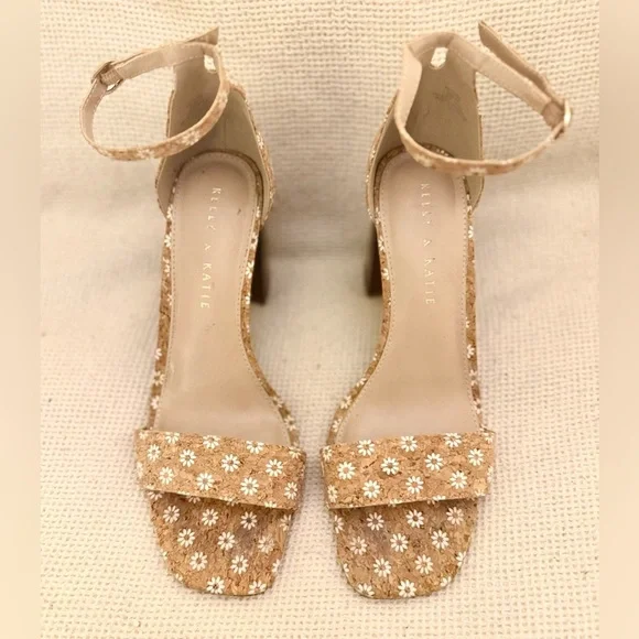 Kelly & Katie Cork Floral Women's Heels - Picture 1 of 4